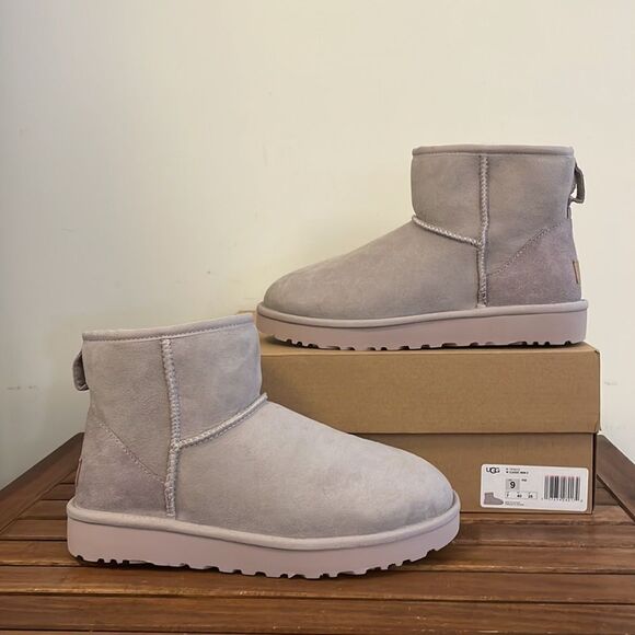 UGG Classic Mini II Boots Pale Smoke USA Women size 9/UK 7/EU 40 - Picture 4 of 14